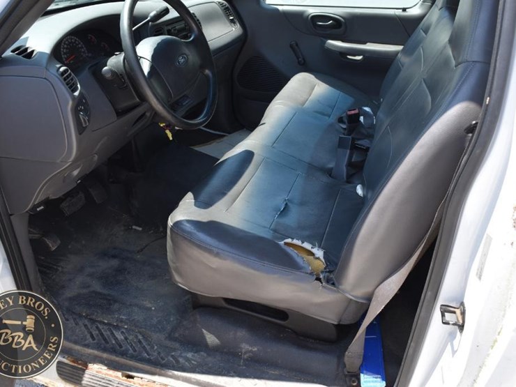 2004-ford-f150-image-15