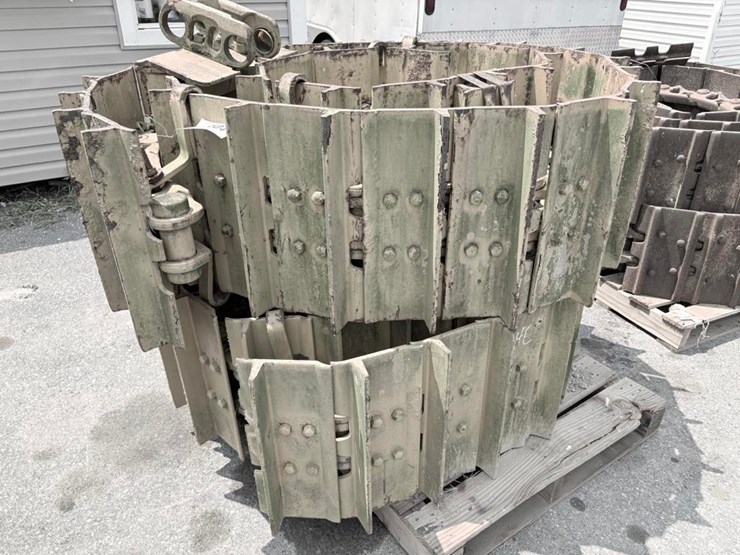 caterpillar-953c-image-1