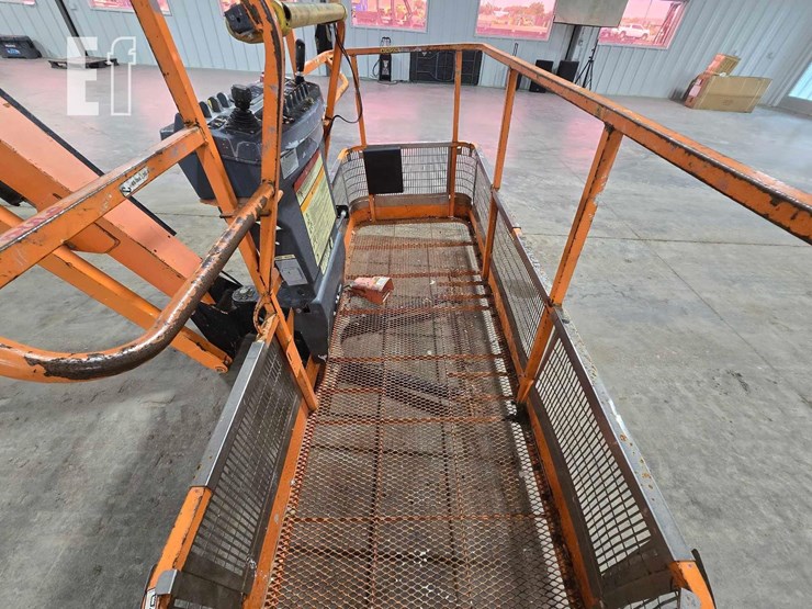 2006-jlg-600aj-image-9