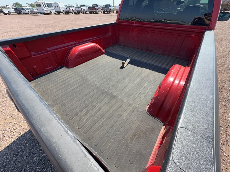 2001-chevrolet-silverado-1500-image-9
