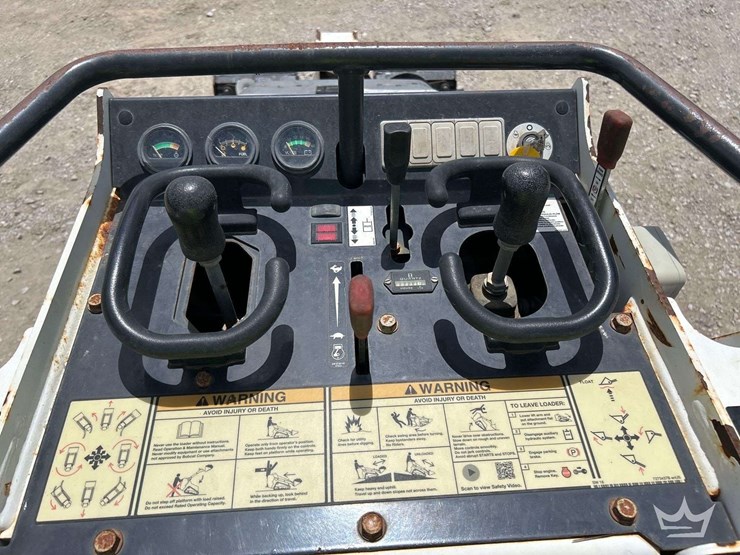 2021-bobcat-mt100-stand-on-track-loader-skid-steer-image-11