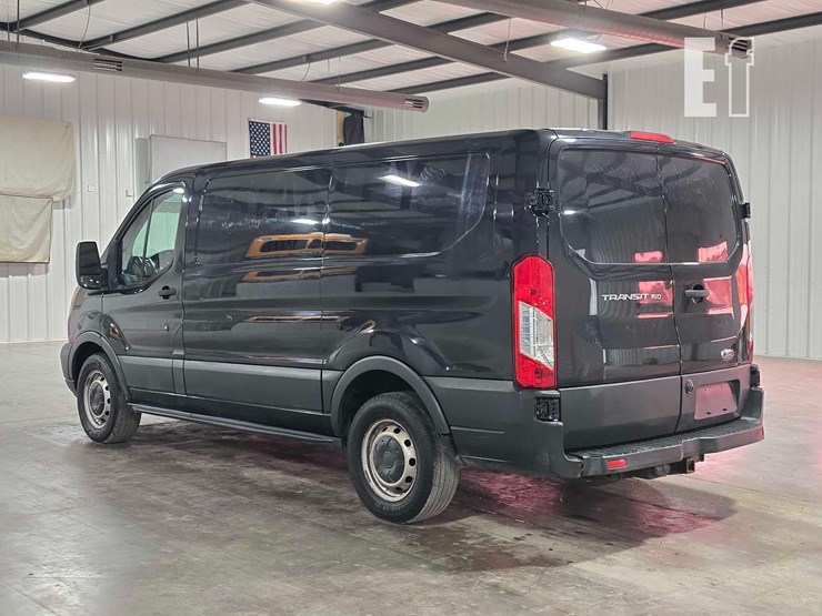 2015-ford-transit-image-4