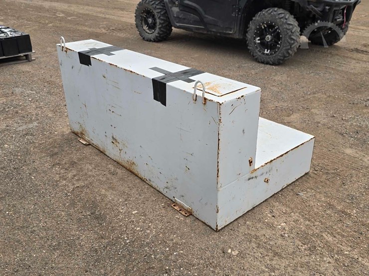 delta-consolidated l-shaped-diesel-tank-image-3