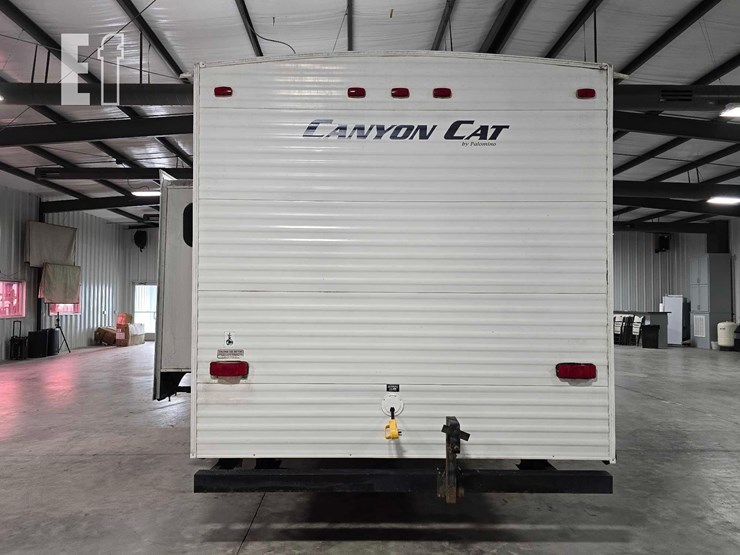 2014-palomino-canyon-cat-27rbsc-image-8