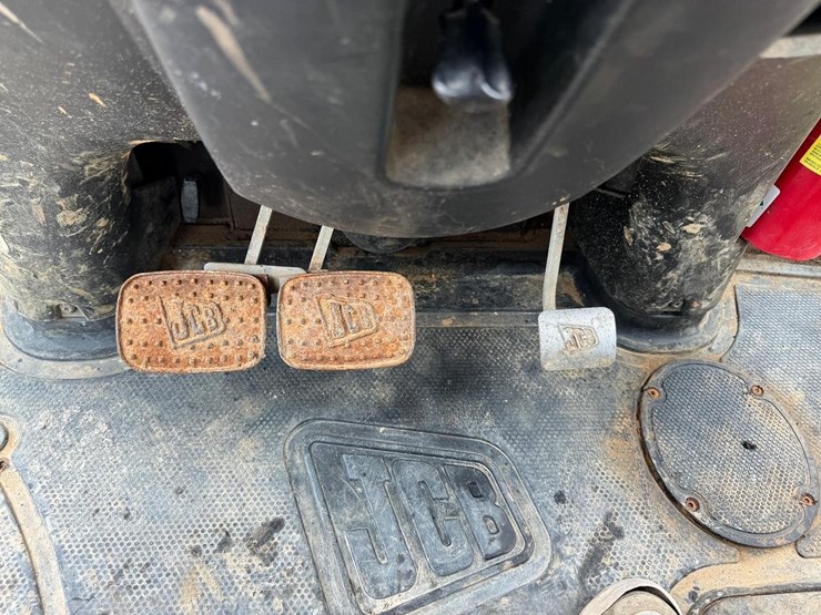 jcb-3cx14-image-31