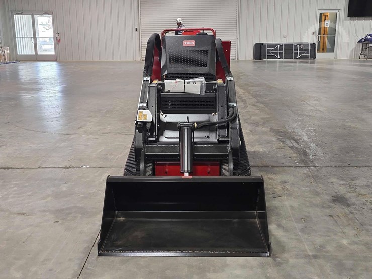 2026-toro-dingo-tx1000w-image-7