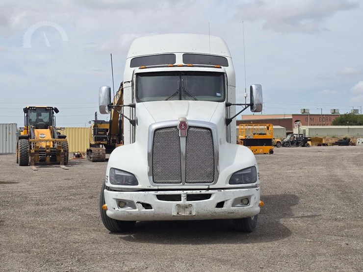 2009-kenworth-t660-image-7