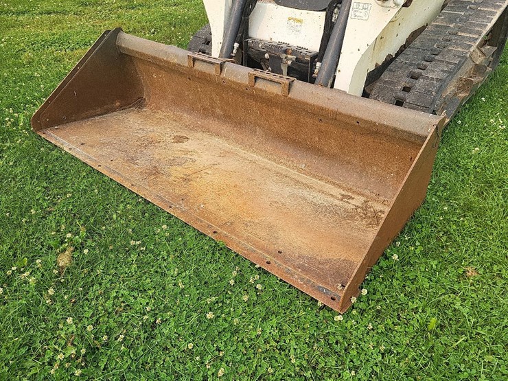 2016-bobcat-t590-skid-loader-image-9