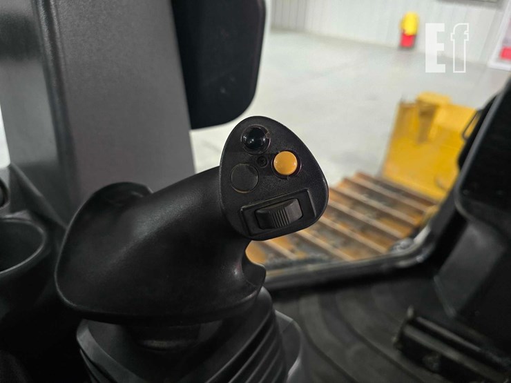 2022-caterpillar-d3-image-20