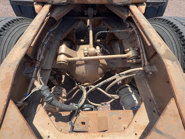 2011-western-star-4900fa-image-33