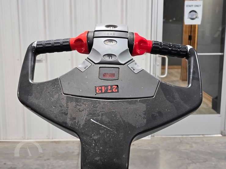 raymond-8410-image-13