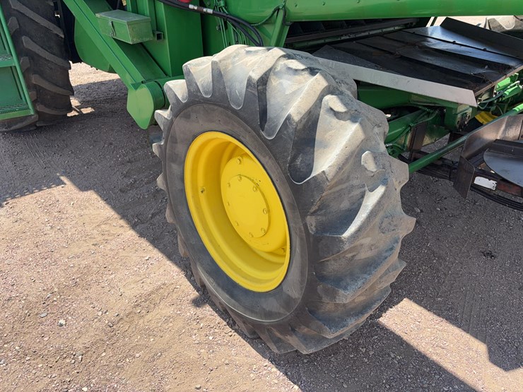 1981-john-deere-8820-image-17