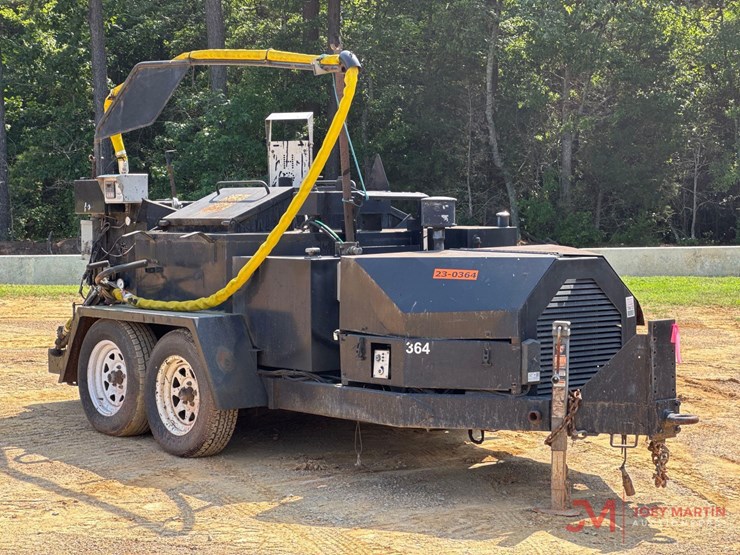 2002-garlock/cimline-trailer-crackfill-machine-image-1
