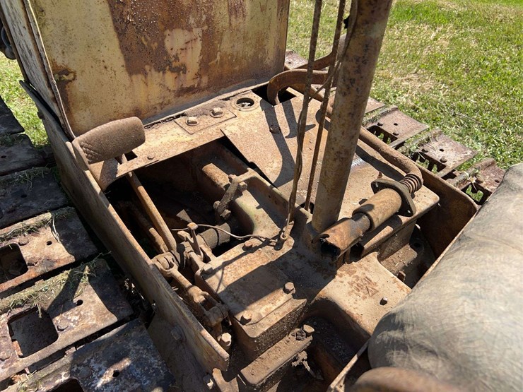 caterpillar-2-ton-image-28