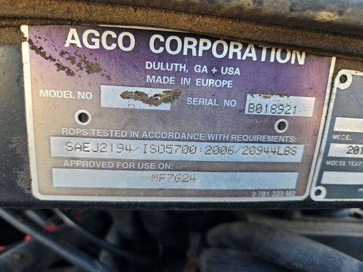 massey-ferguson-7624-image-78