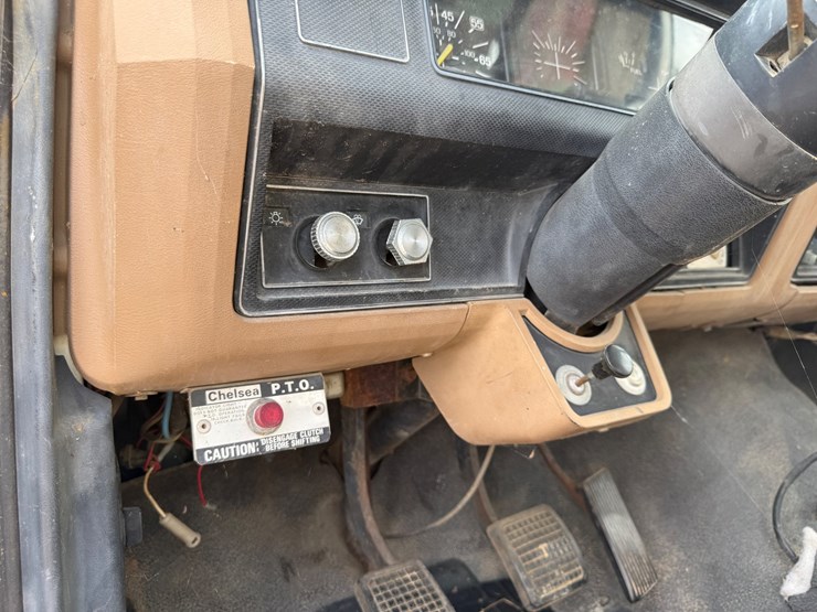 1989-ford-f700-image-80