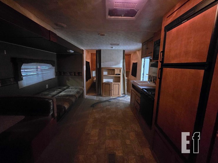 2014-palomino-canyon-cat-27rbsc-image-15