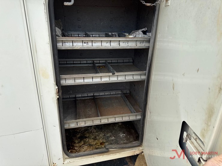 2004-international-durastar-4300-image-21