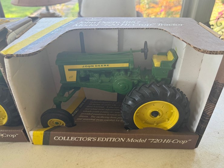 1957-john-deere-720-image-11