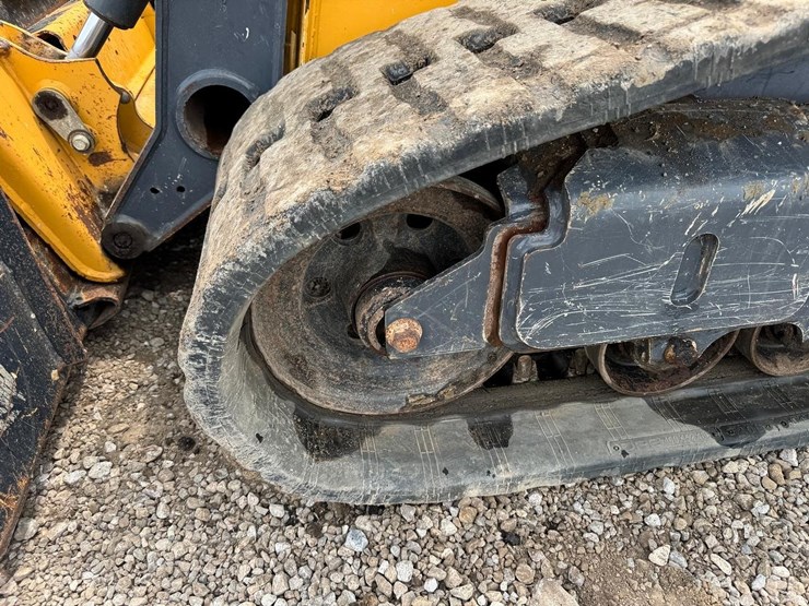 2021-deere-325g-image-13