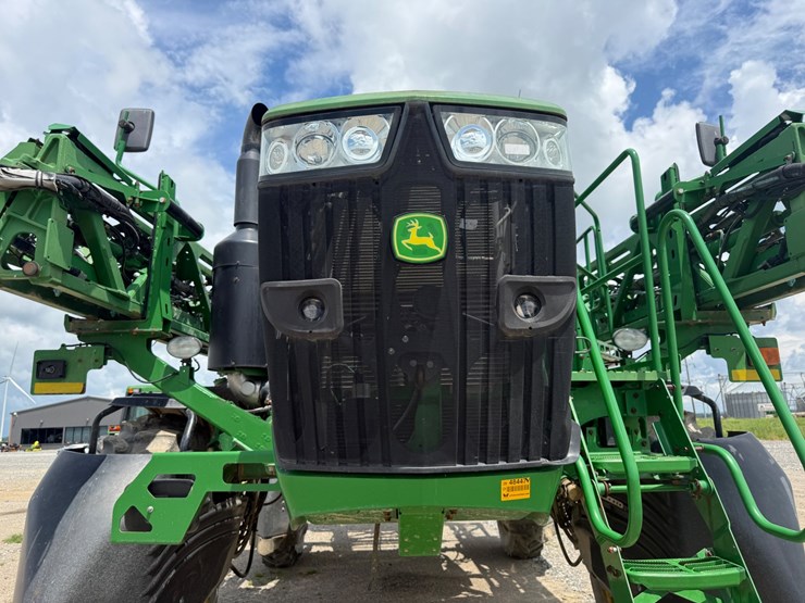 2016-john-deere-r4038-image-38
