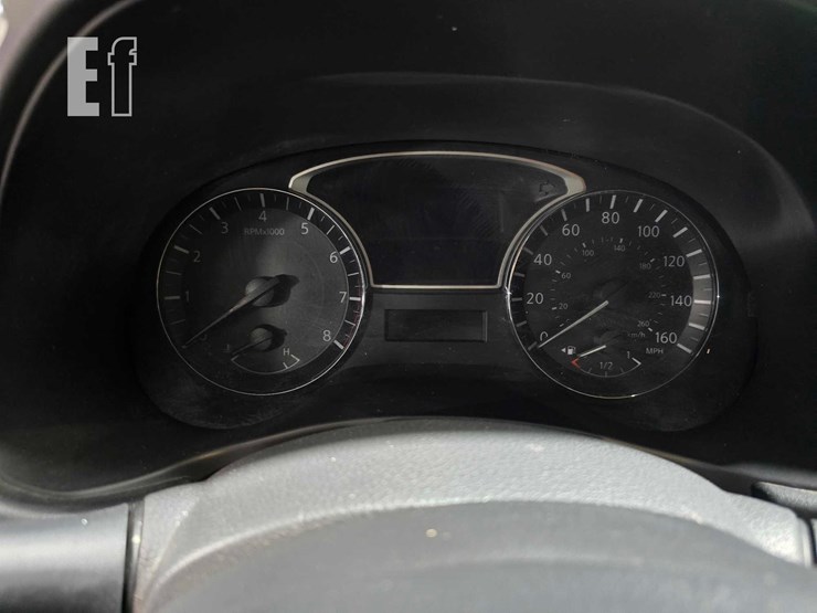 2013-nissan-pathfinder-image-11