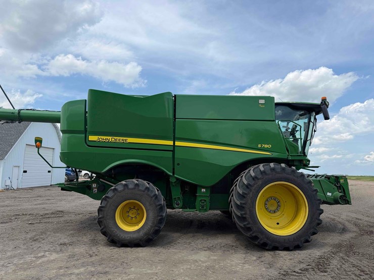2019-john-deere-s780-image-6