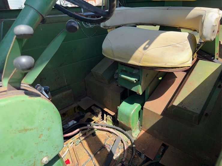 john-deere-4020-image-11