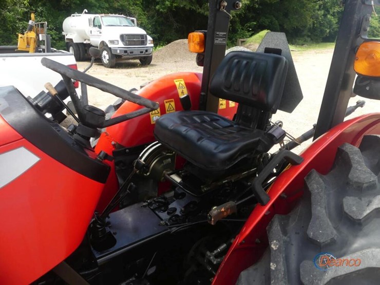 massey-ferguson-2605-image-12