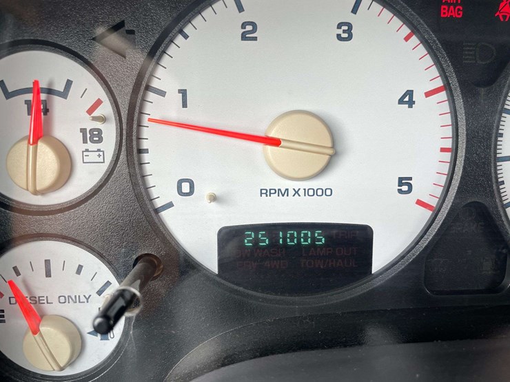 2004-dodge-ram-2500-image-26