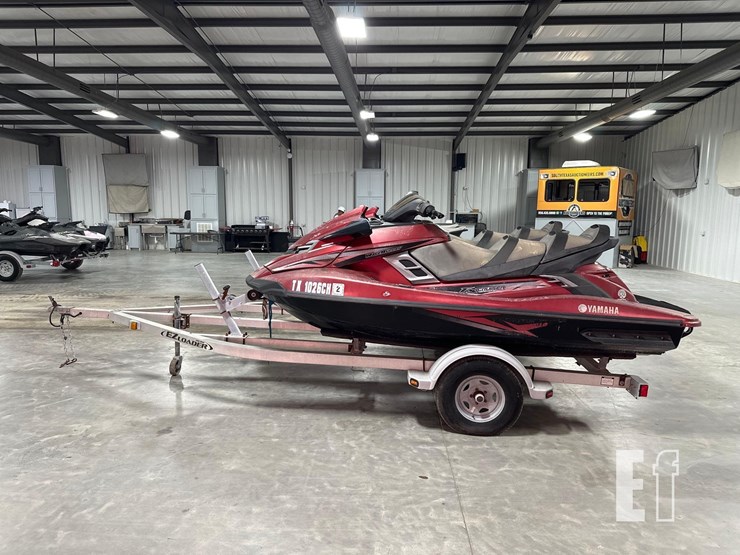 yamaha-waverunner-personal-watercrafts-image-5