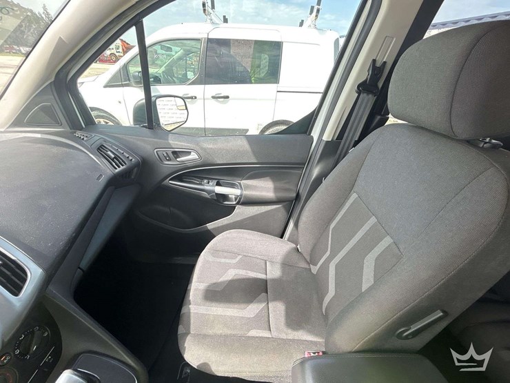 2015-ford-transit-connect-image-19