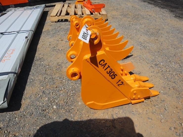 caterpillar-305-image-2