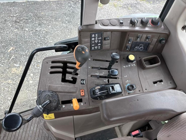 john-deere-6420-image-26