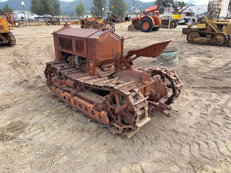 cletrac-crawler-image-3
