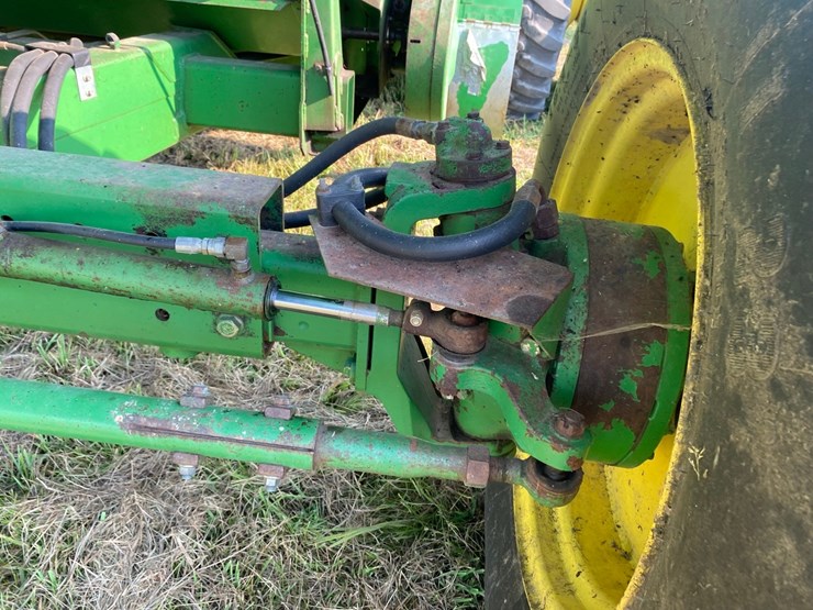 john-deere-9600-4x4-combine-image-51