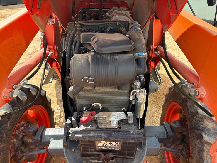 2014-kubota-m6060-image-31