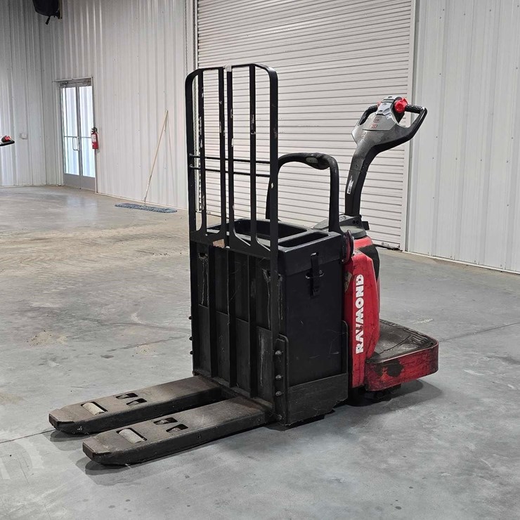 RAYMOND 8410