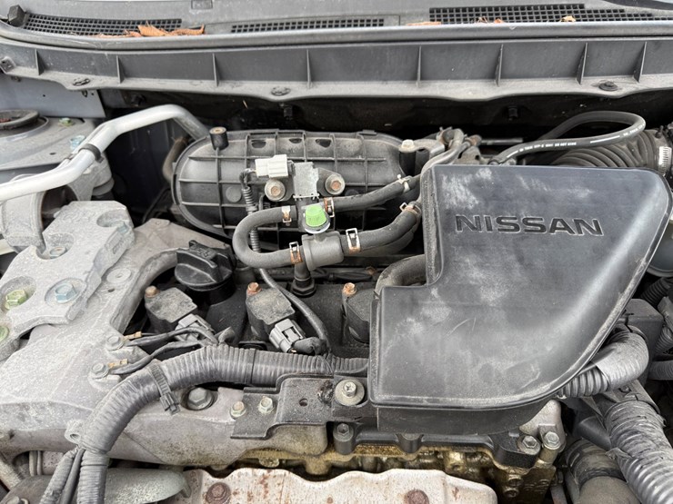 2010-nissan-rogue-image-71