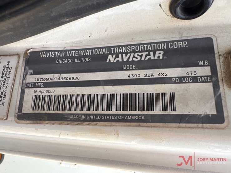 2004-international-durastar-4300-image-31