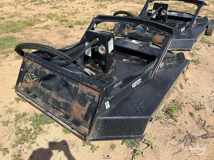 site-pro-rs72-skid-steer-mower-attachment-image-3