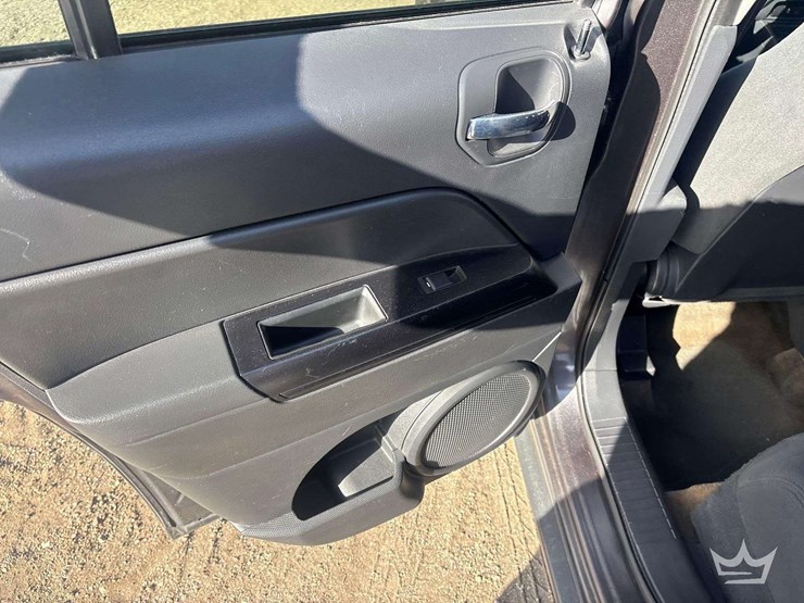 2017-jeep-patriot-image-16
