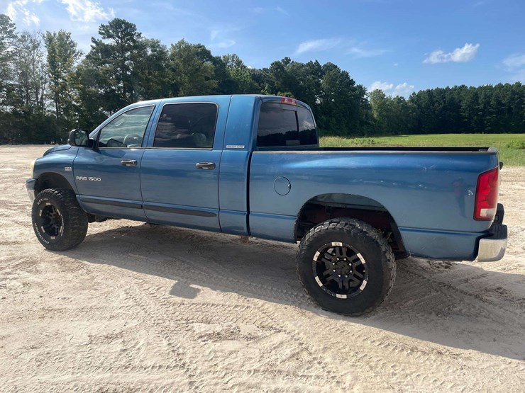 2006-dodge-ram-1500-image-2