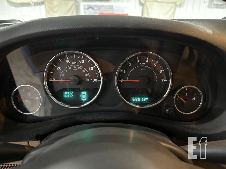 2016-jeep-wrangler-image-15