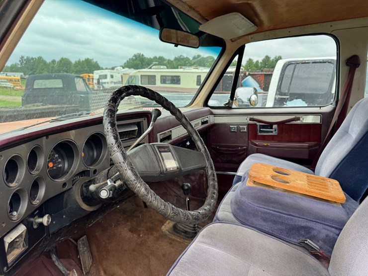 1986-gmc-3500-image-24