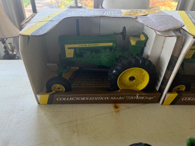 1957-john-deere-720-image-4