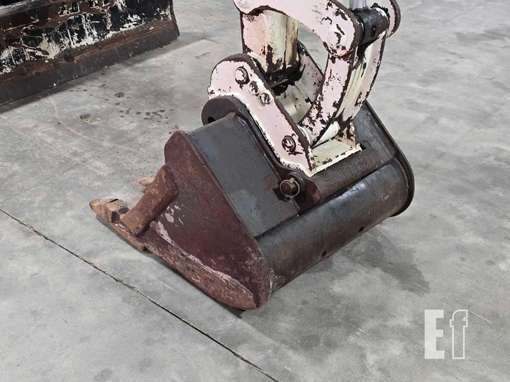 2008-bobcat-325g-image-11