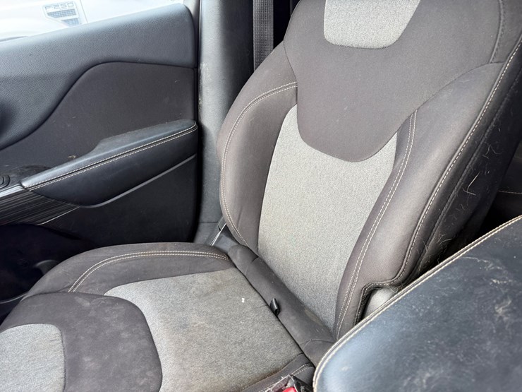 2014-jeep-cherokee-image-95