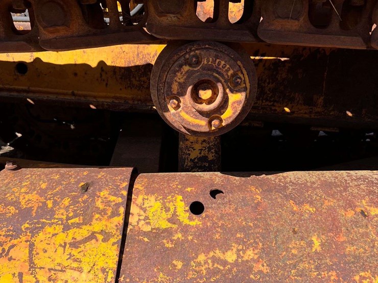 caterpillar-d7-image-11