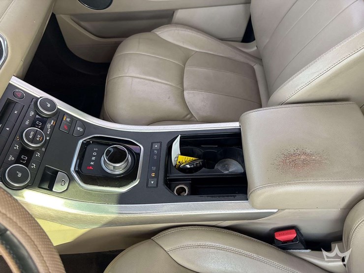 2016-land-rover-range-rover-image-15